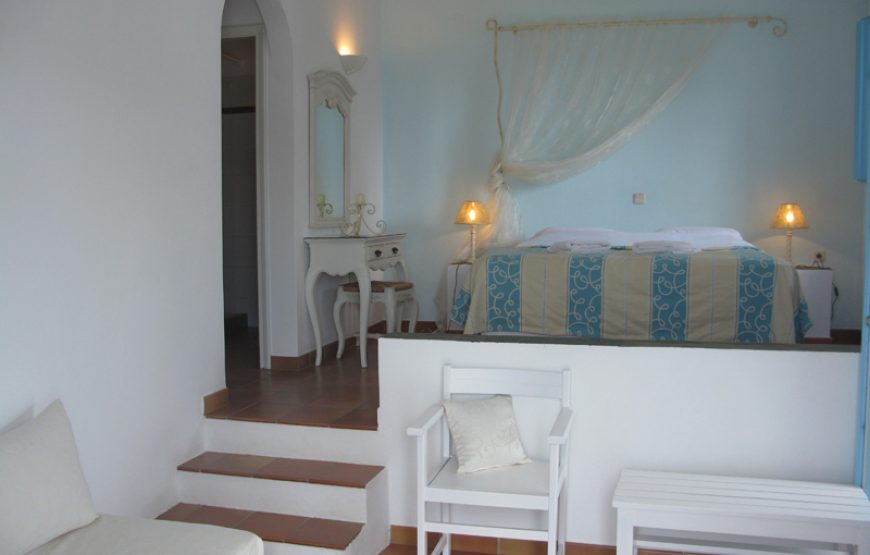 Folegandros Apartments