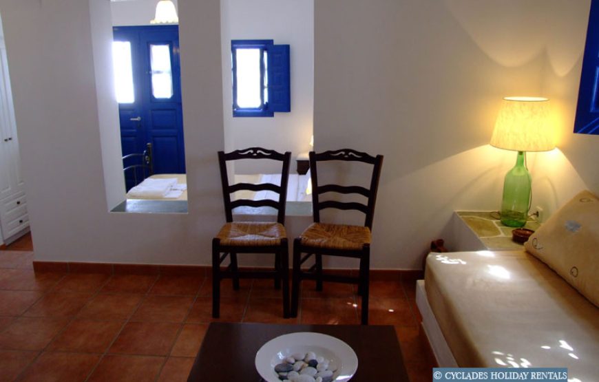 Folegandros Apartments