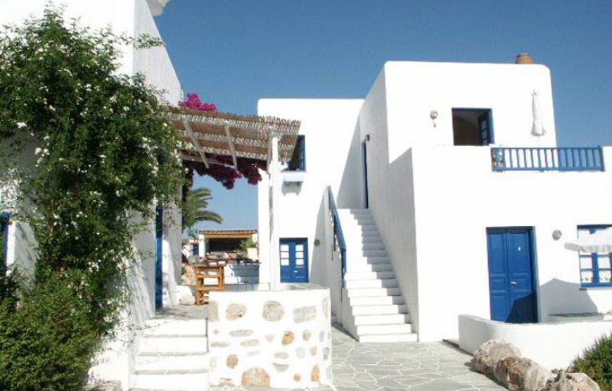 Folegandros Apartments