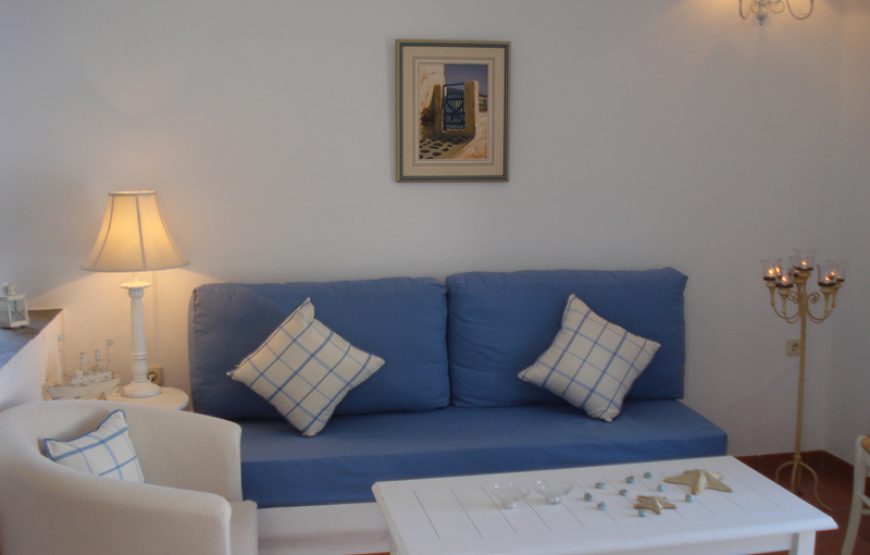 Folegandros Apartments