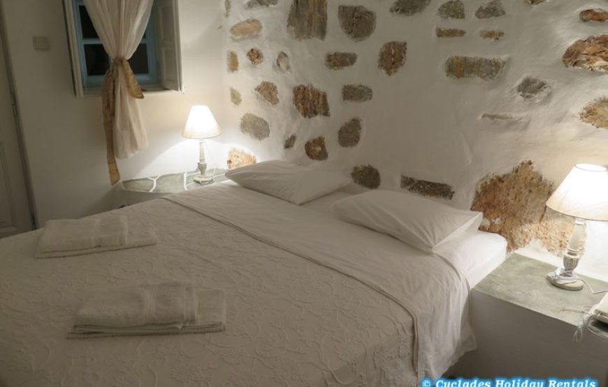 Folegandros Apartments