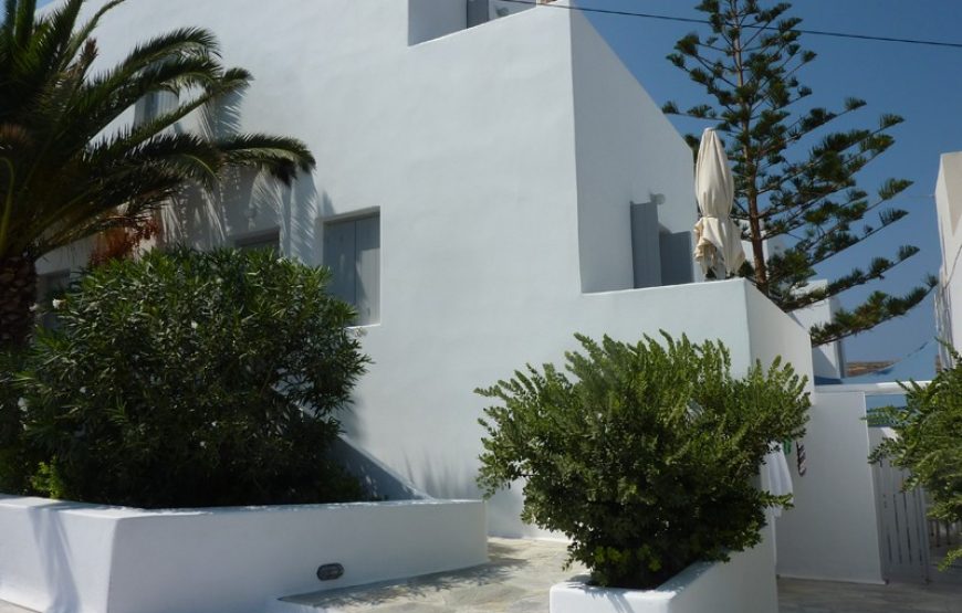 Kapetan Tasos Suites