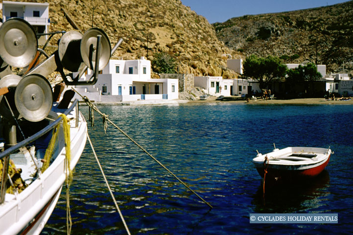 holidays-cyclades.com