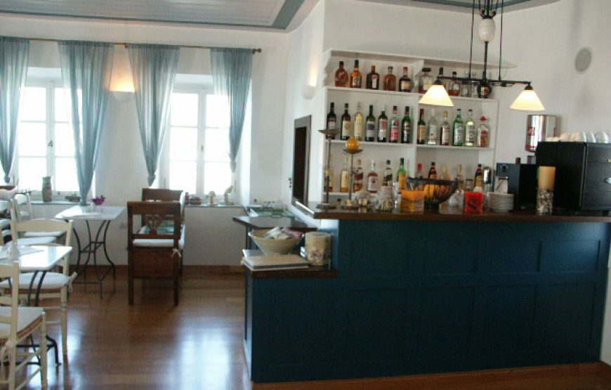 Niriedes Suites