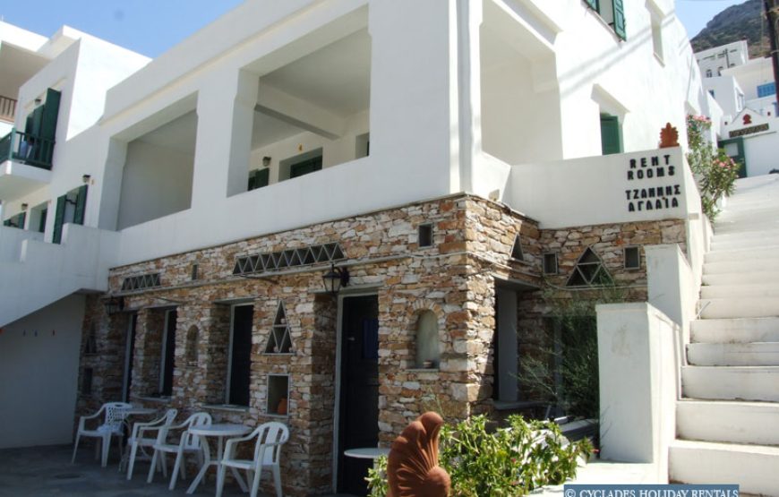 Pension Tzannis Aglaia